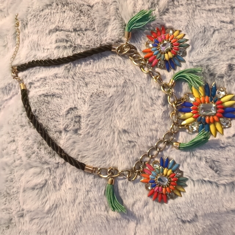 Tassel necklace and earrings set gold tone